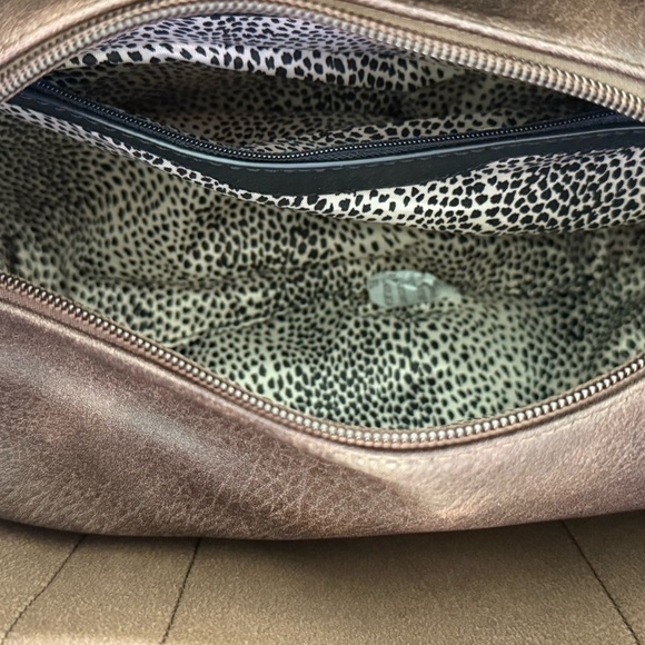 💵 Alyssa Vegan Leather Studded Tote 3 in 1 Brown Western NWT - Picture 5 of 16